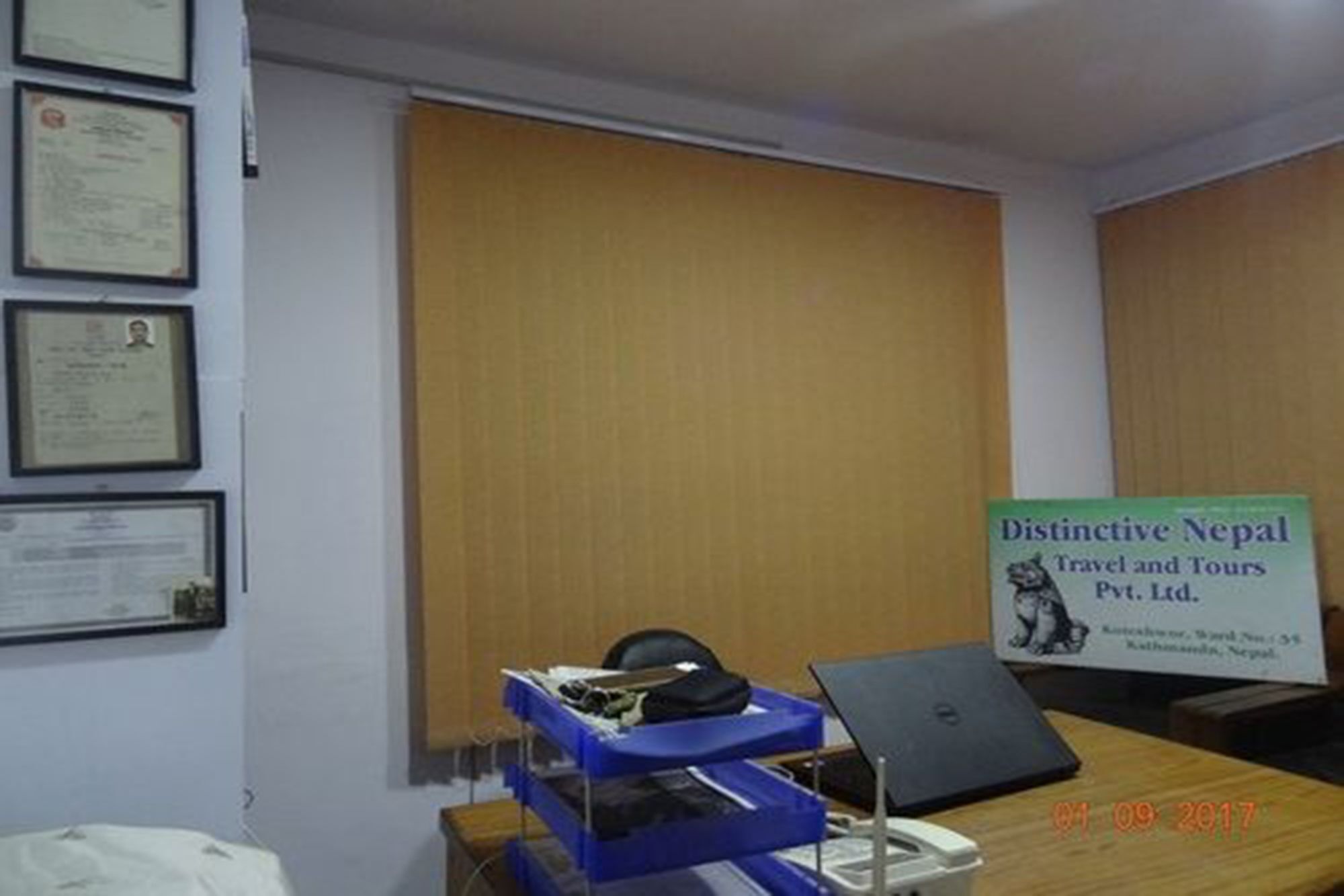 Distinctive Nepal Home Stay Катманду Экстерьер фото