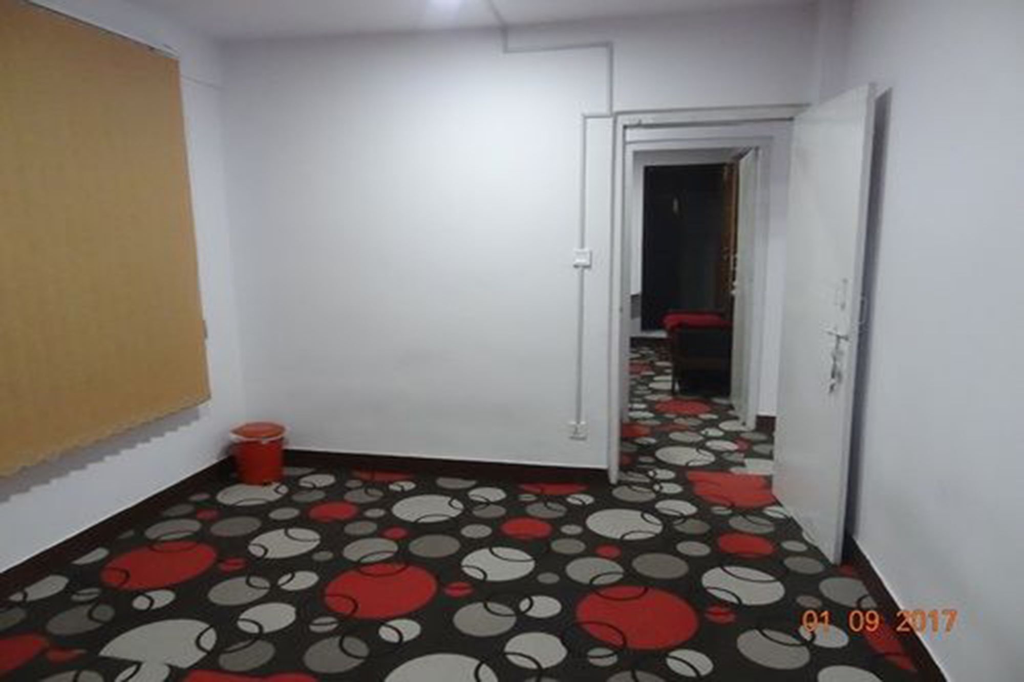 Distinctive Nepal Home Stay Катманду Экстерьер фото